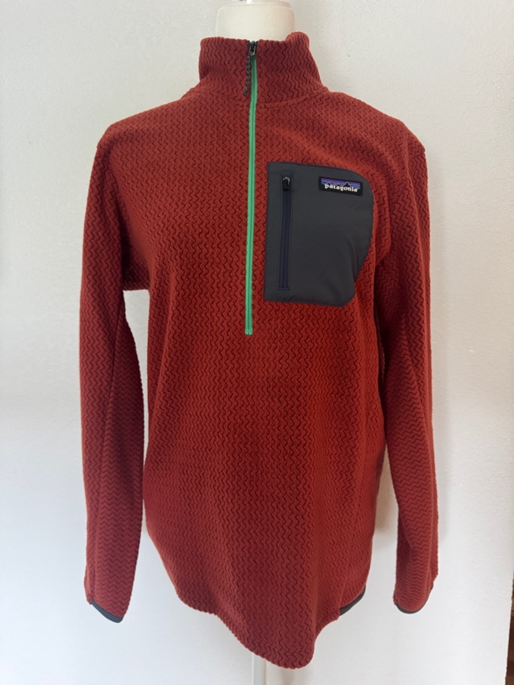 Patagonia Men’s Quarter-Zip Fleece Pullover - Rust with Gray Chest Pocket